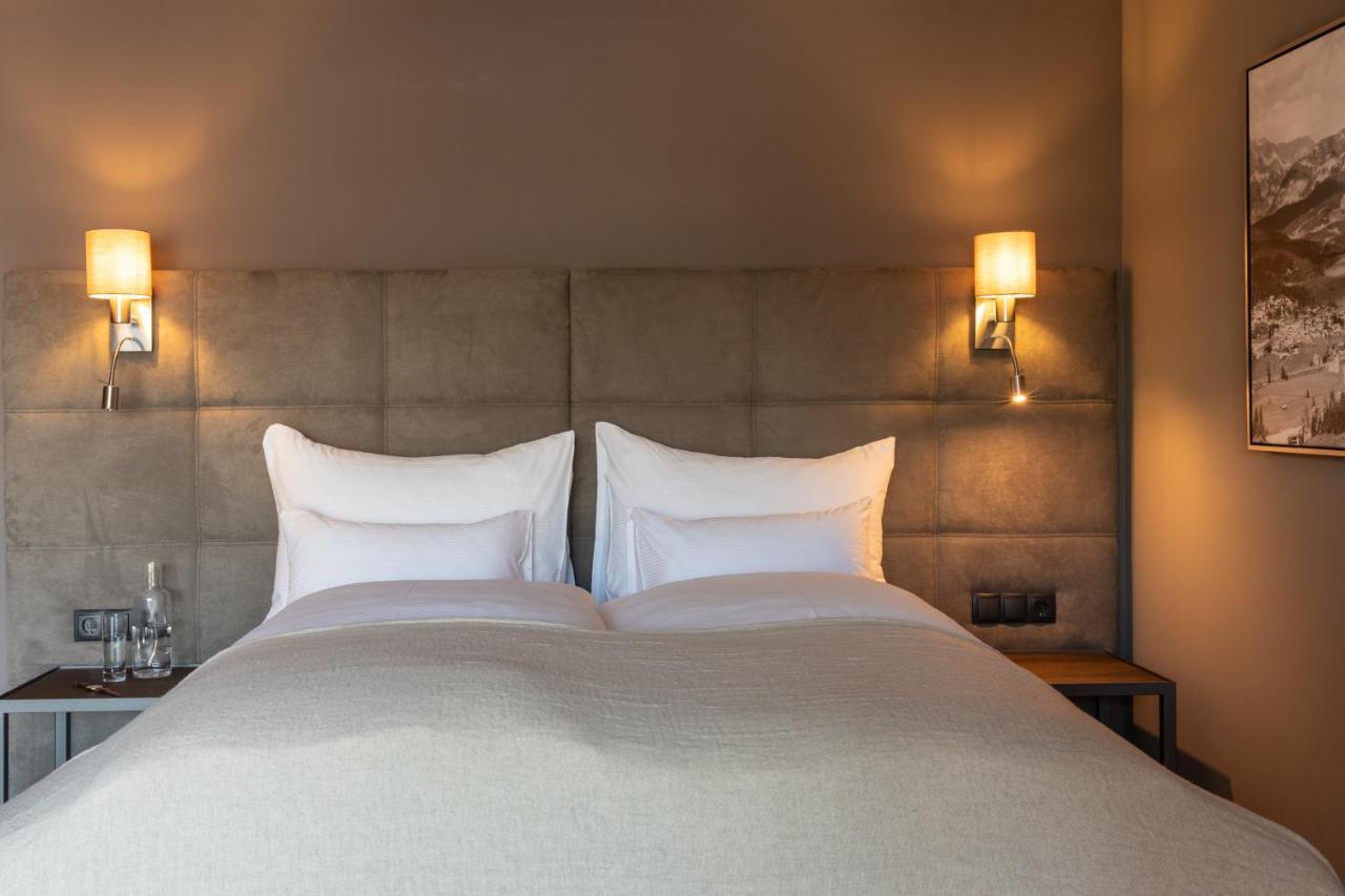 Hotel Seespitz Superior - Adults Only Зеефельд в Тироле Экстерьер фото